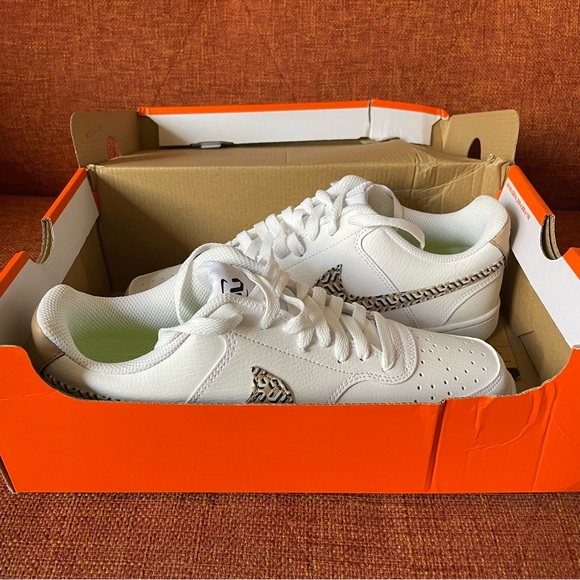 Nike Court Vision Low Next Nature Women’s Sneaker, size 10